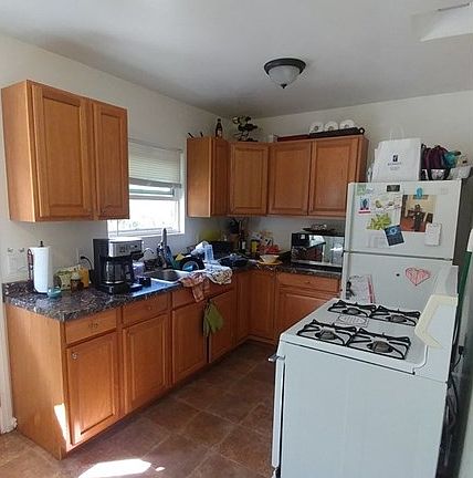 2nd image of 5959 Wilbur Ave