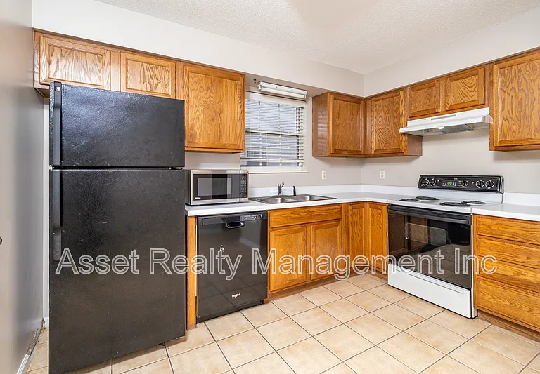 836 Duchess Way — Photo 6