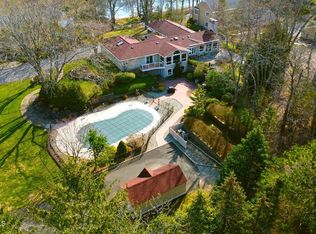 884 Breezy Oaks Drive, Toms River, NJ