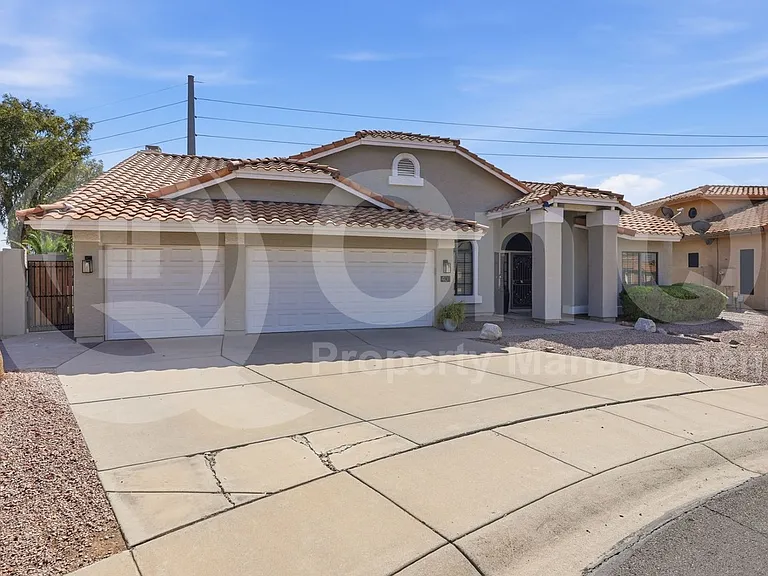 401 S Tiago Dr — Photo 8