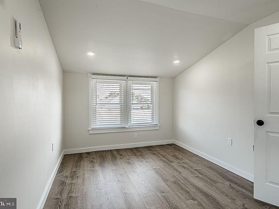 4th image of 324 Darby Rd #326-3R