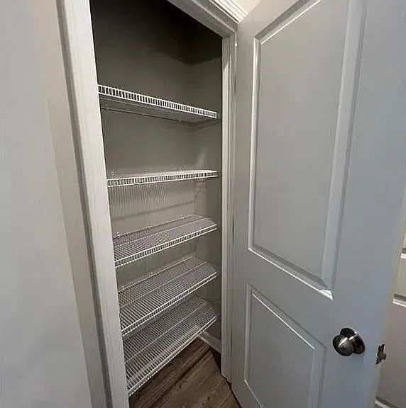 735 Brecklin Ln — Photo 26