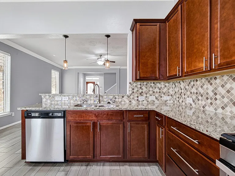 8123 Aleppo Pine Ln — Photo 10