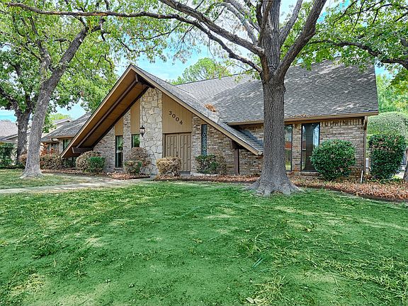 2nd image of 3004 Wingren Rd