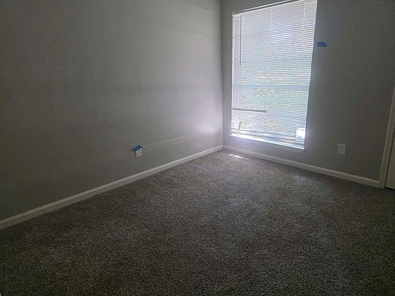 3rd image of 5006 Timber Ridge St