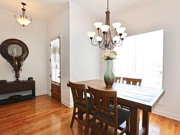 3rd image of 107 Saint Lucia Dr