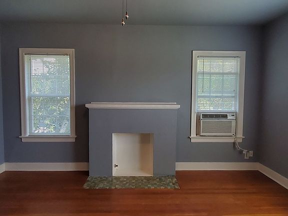 5th image of 103 Blue Bonnet Blvd #3