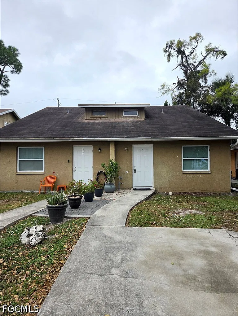 2 bed, 2.0 bath, 2220 sqft, $1,400 — Photo 1