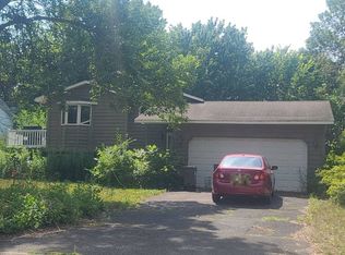 13724 Yosemite Ave S, Savage, MN 55378