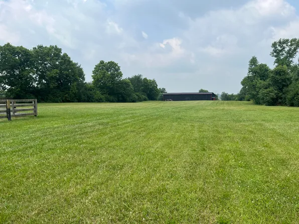 242 Mount Sterling Rd, Paris, KY 40361
