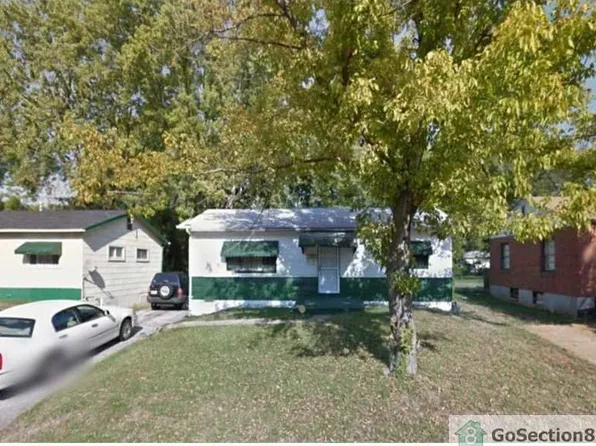 10416 Lord Dr, Saint Louis, MO 63136