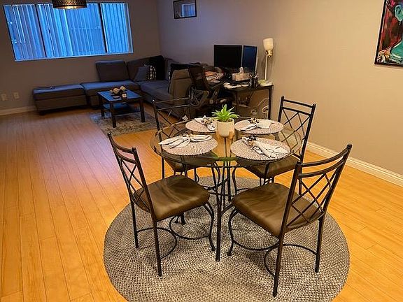 3rd image of 404 N Jackson St APT 2