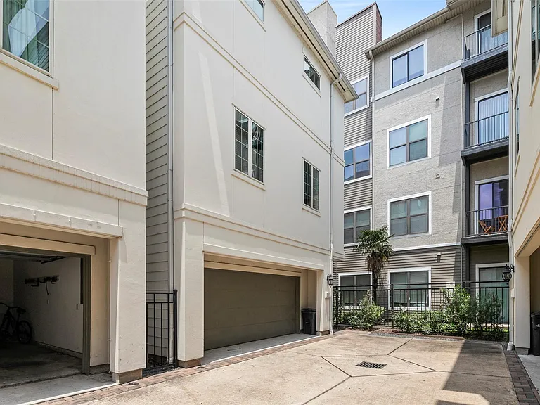 22 Hermann Park Ct — Photo 23