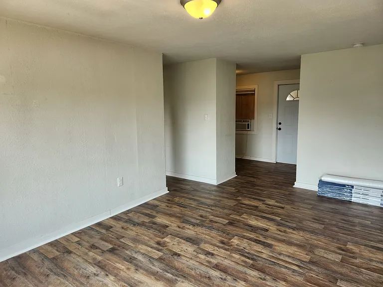 125 Acorn St — Photo 11