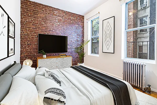 Rented by Compass | media 7