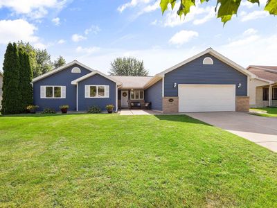 495 Dahl Drive, Deforest, WI, 53532
