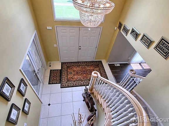 3rd image of 2863 Birchdale Dr