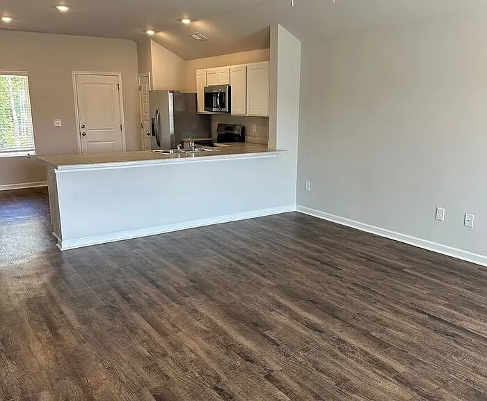 2260 W Middlebrooke Xing — Photo 19