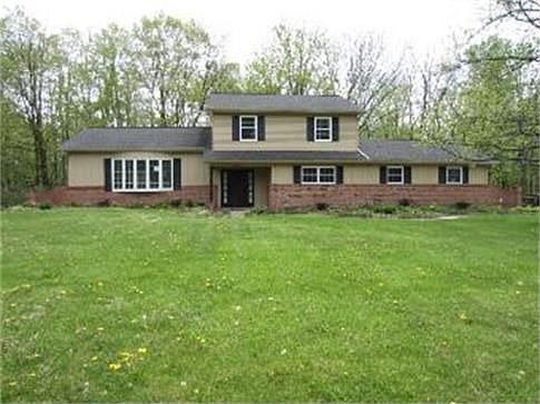 2nd image of 13948 Stonehenge Cir NW
