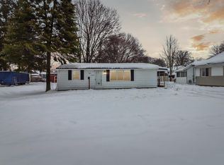 1213 Rosedale St, Alma, MI 48801