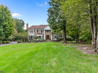 25 Trout Brook Ln, Mendham, NJ 07945