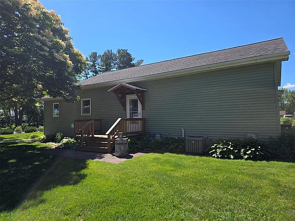 3rd image of 1517 3rd Street