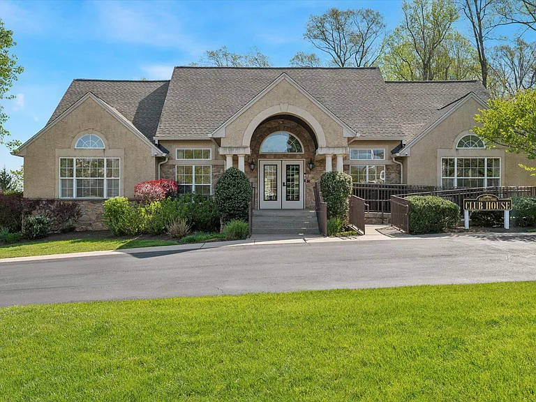 103 Birchwood Dr — Photo 32