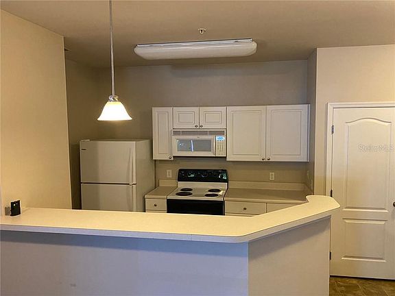4th image of 1640 Villa Capri Cir APT 104