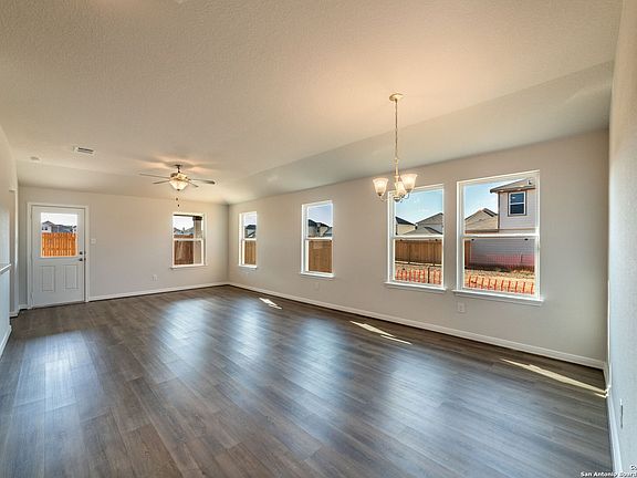 2nd image of 5906 Willow Point Blvd