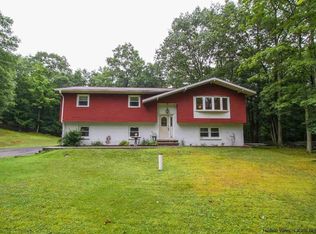 6 Sawood Ln, Woodstock, NY 12498