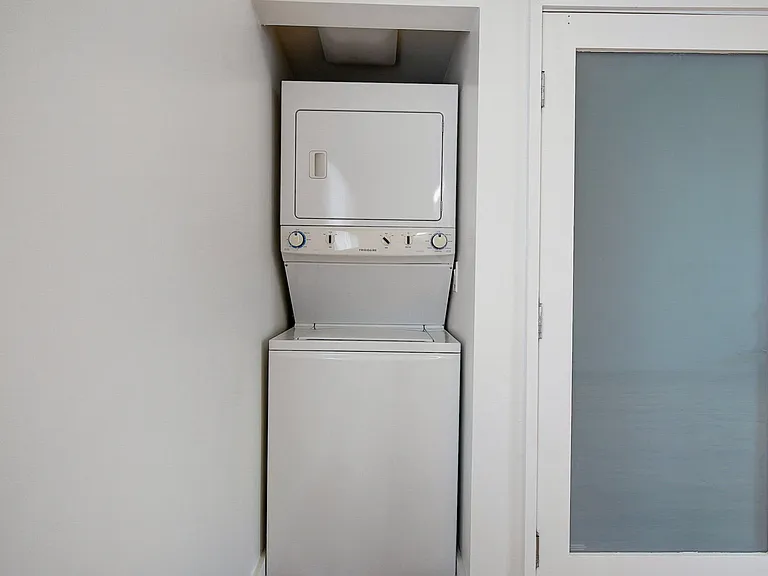 2703 Bellevue Ave #6 — Photo 6