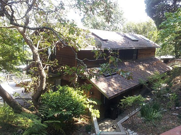 3rd image of 2960 Paradise Dr