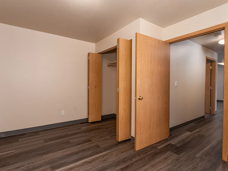 Master Bedroom - Lower Building