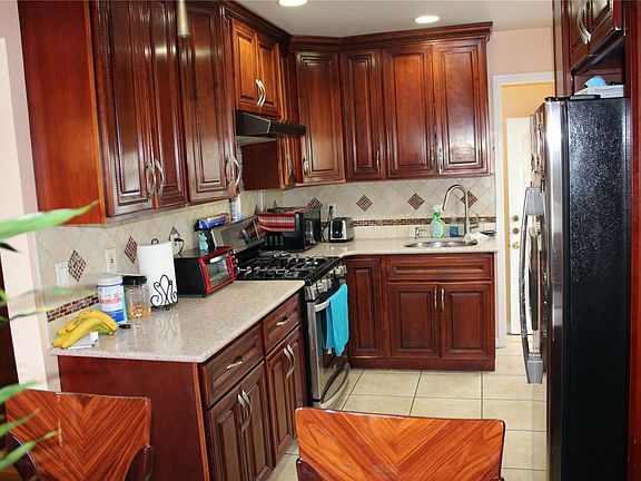 4th image of 85 Homan Blvd
