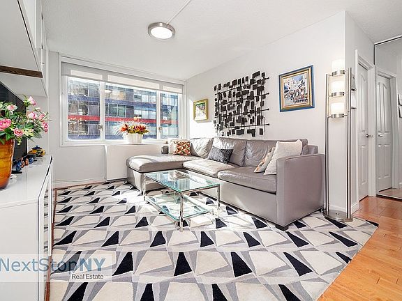 3rd image of 245 E 54th St APT 8N