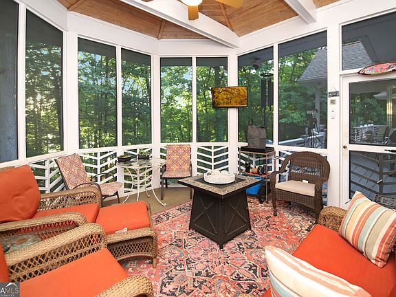 5th image of 103 Canterbury Ct