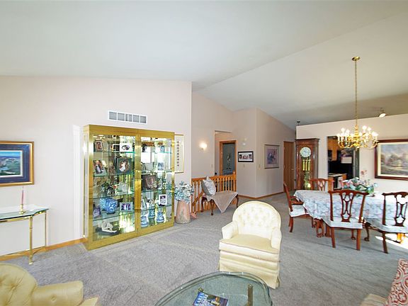 3rd image of 6539 Sawgrass Dr