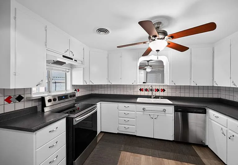 3650 S Federal Blvd #98-MH98 — Photo 10