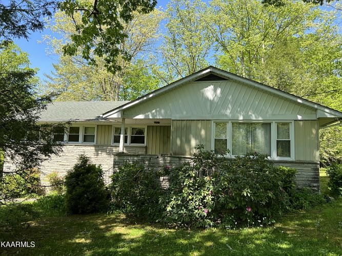 1st image of 251 Peter Pan Ave