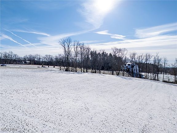 3rd image of 4710 Braxton Ln