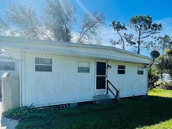 2nd image of 2376 Case Ln