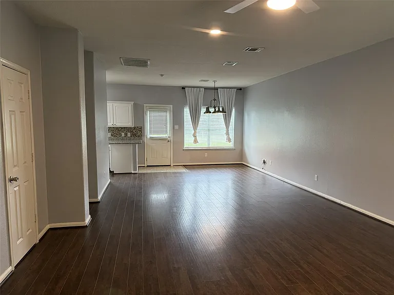 4635 Canadian River Ct — Photo 3