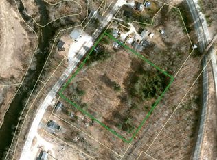 365 Riverside Dr, North Grosvenordale, CT 06255