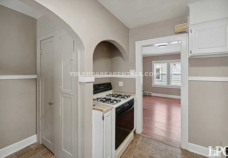 2030 Wyndhurst Rd — Photo 12