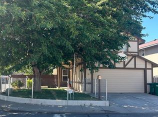1733 Round Mountain Cir, Sparks, NV 89434