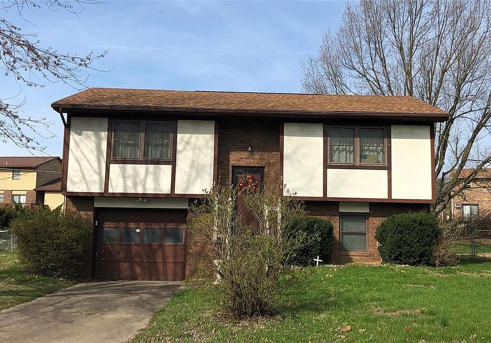 1st image of 319 Willow Bend Dr