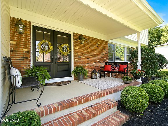 4th image of 22 Braeburn Drive