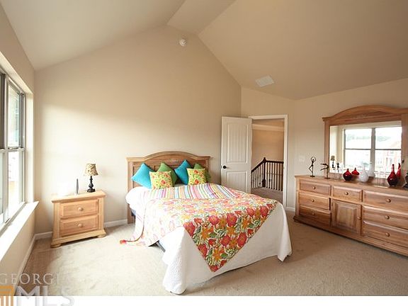 5th image of 235 Birchwood Dr