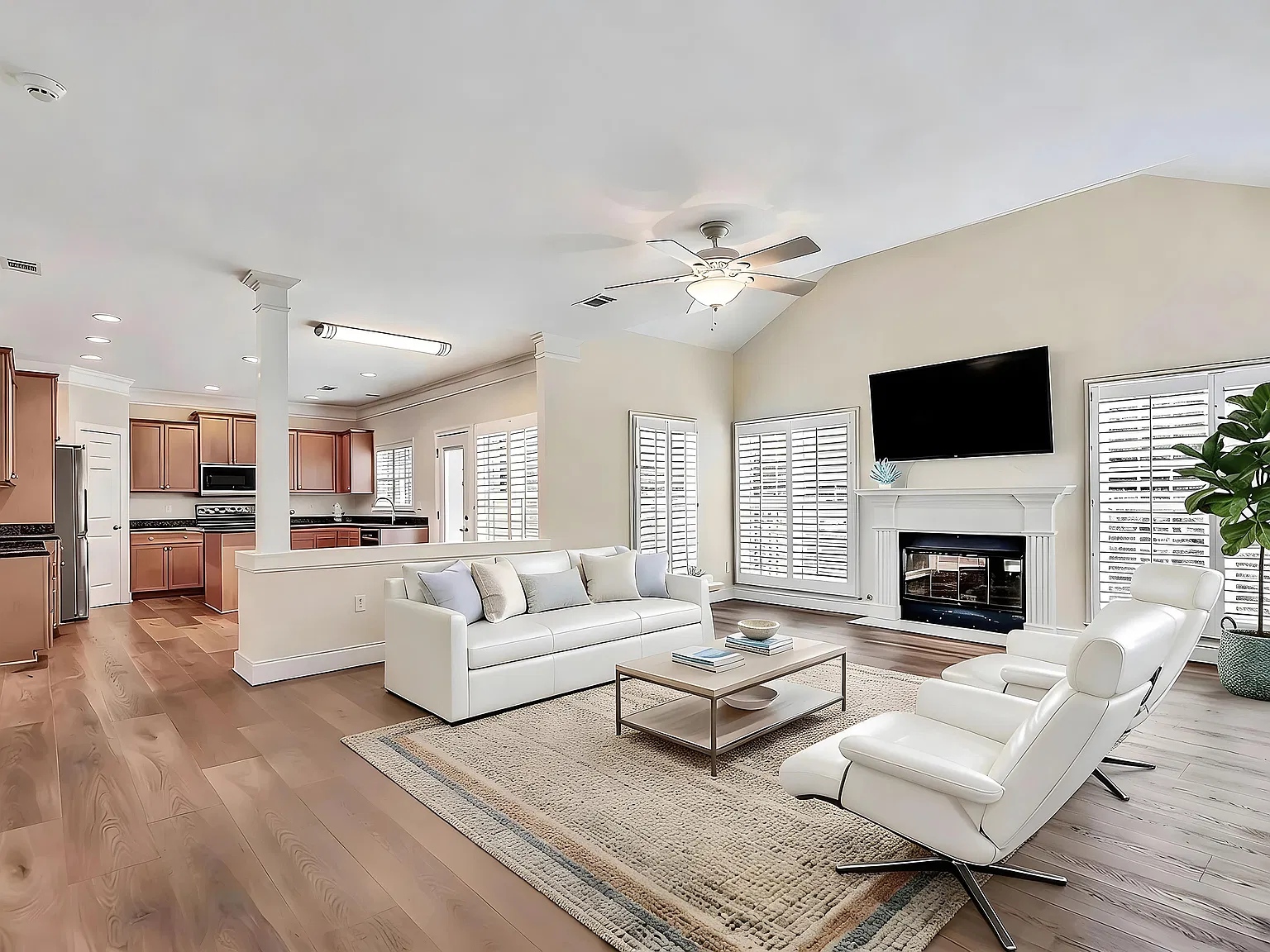 5 bed, 2849 sqft, $8,950 — Photo 3
