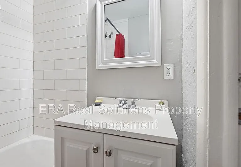 361 S Harris Ave #A — Photo 14